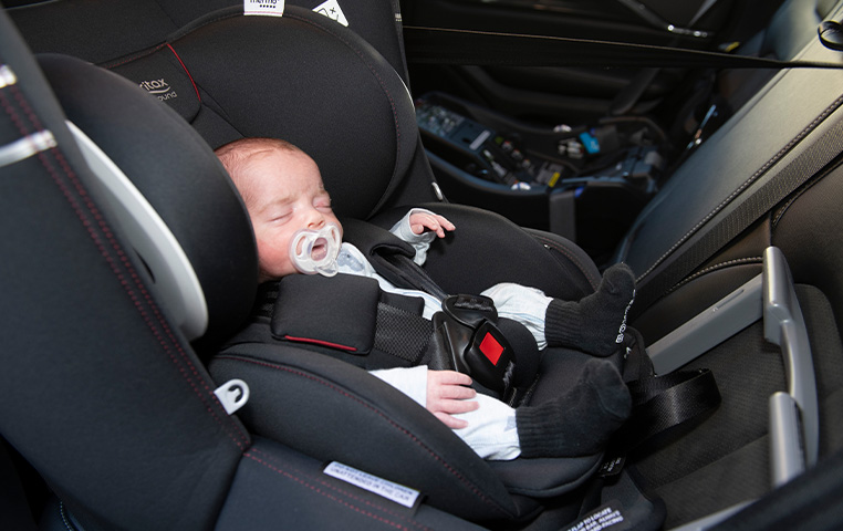 Britax safe n sound rear facing clearance