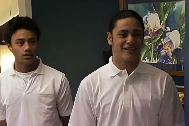 Haami and Sione greeting Haami’s parents.