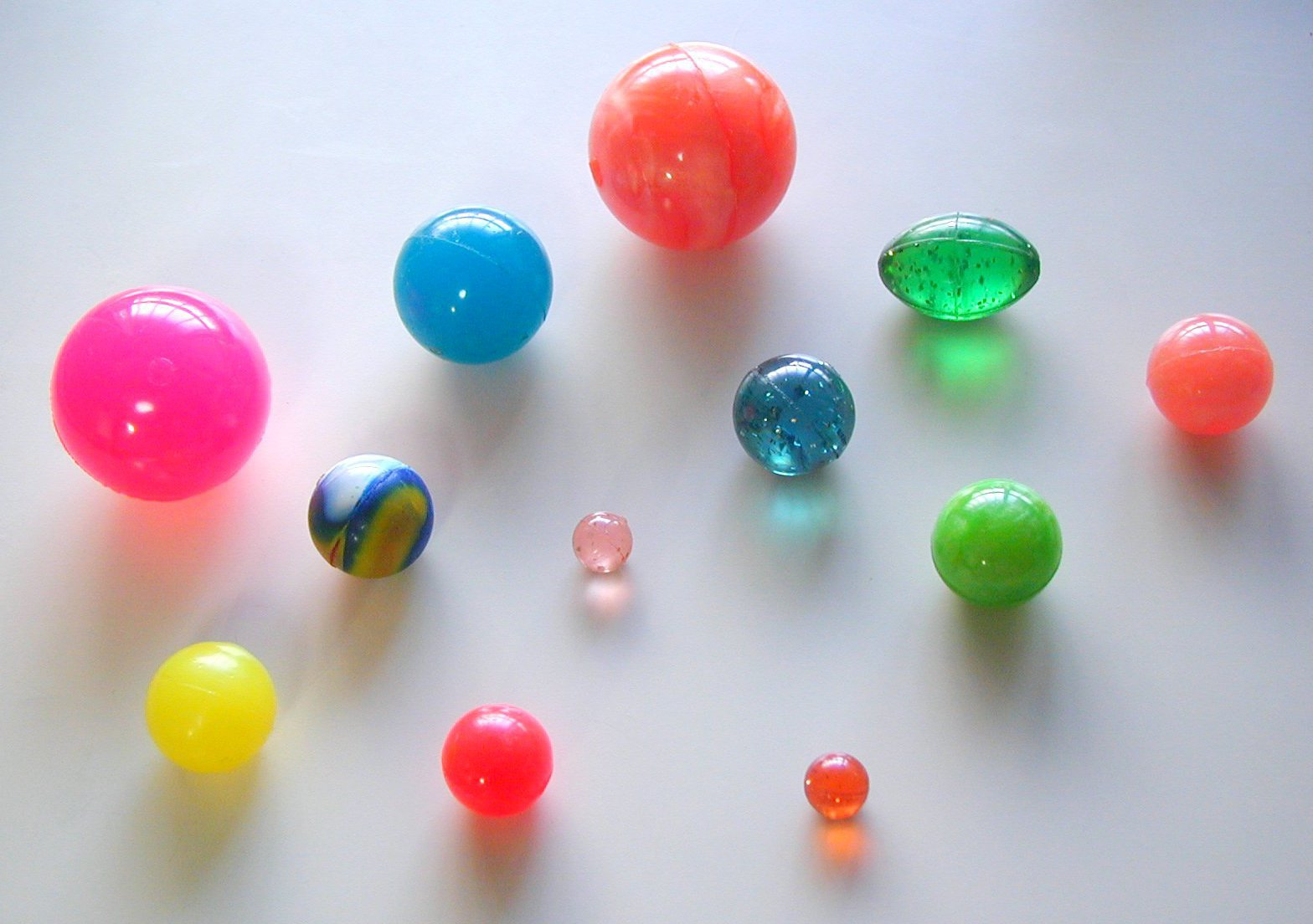 hero-image-Colorful_Super_ball.png